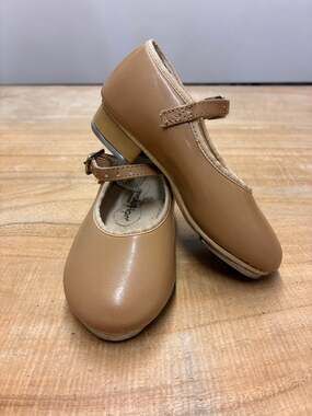 Girl’s 8 Revolution Black Tap Shoes Size 8